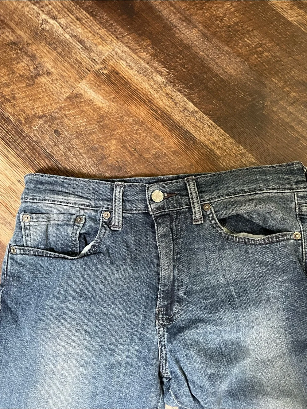 Levi's Men's Slim Jeans in Faded Blue Wash